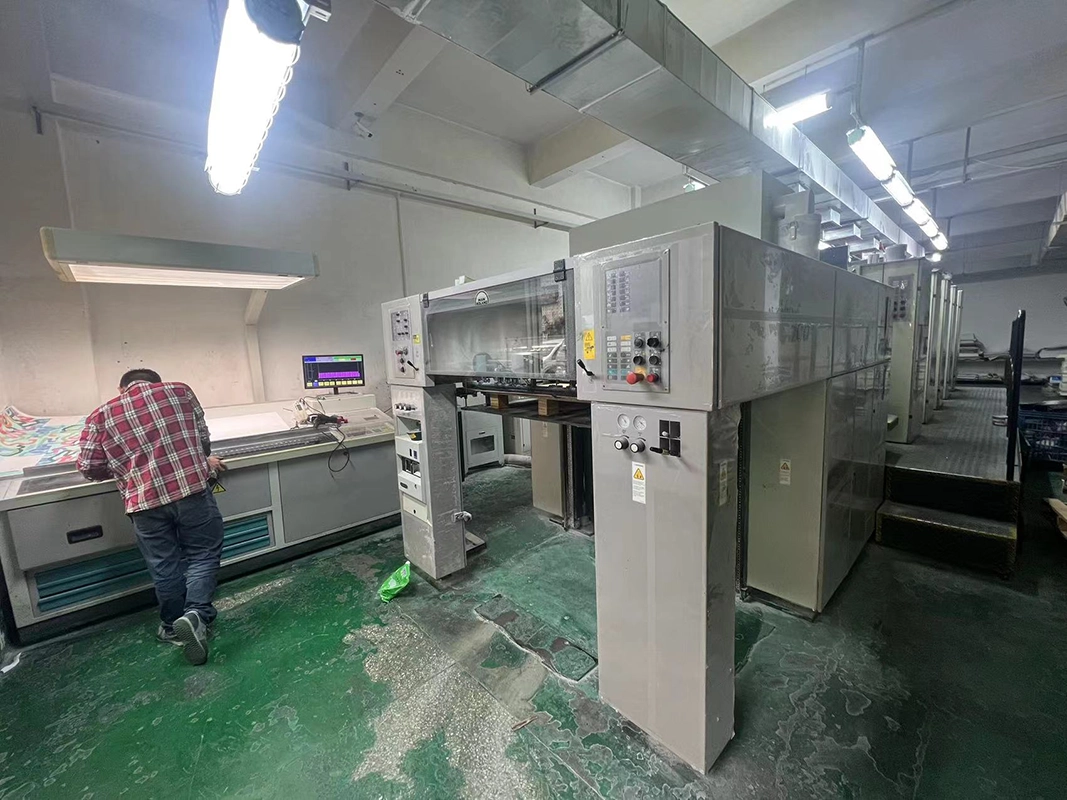 Roland 700 printing machine used for packaging color proofing and inspection